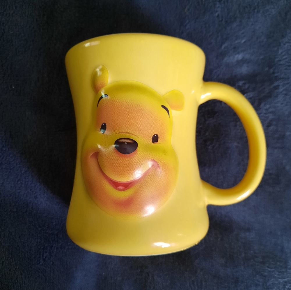 Winnie the Pooh "Huggably Pooh" Coffee Mug